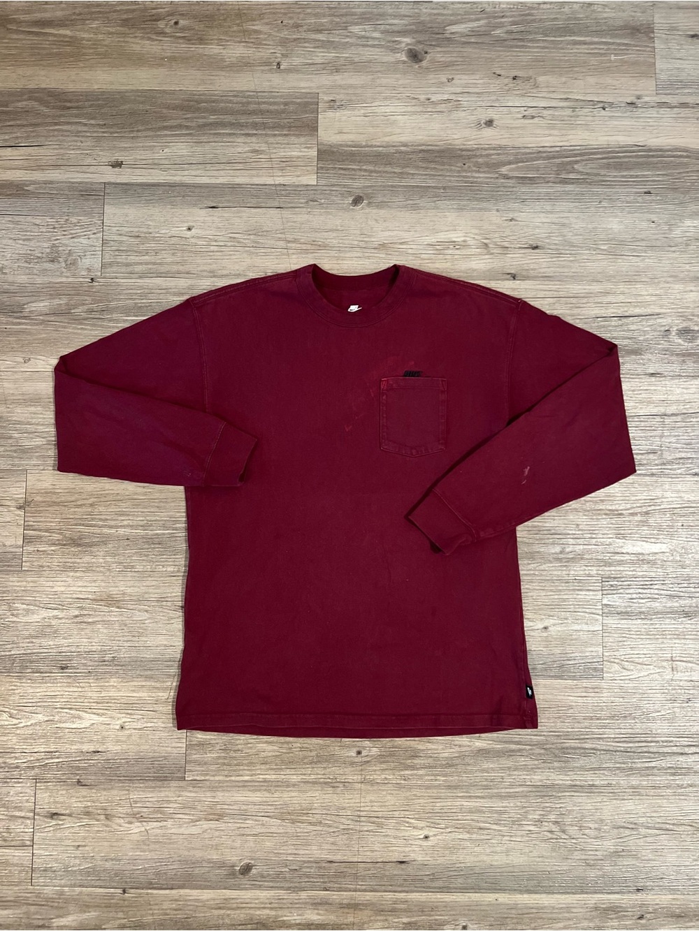 Nike Sportswear Essential Premium Long Sleeve Pocket Shirt Size Medium